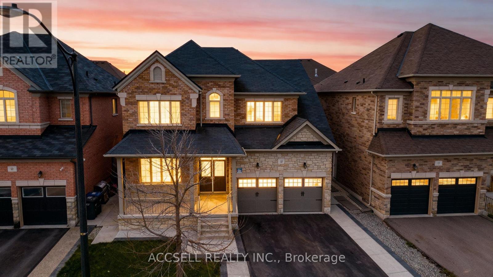 10 DOPP CRESCENT, Brampton, Ontario