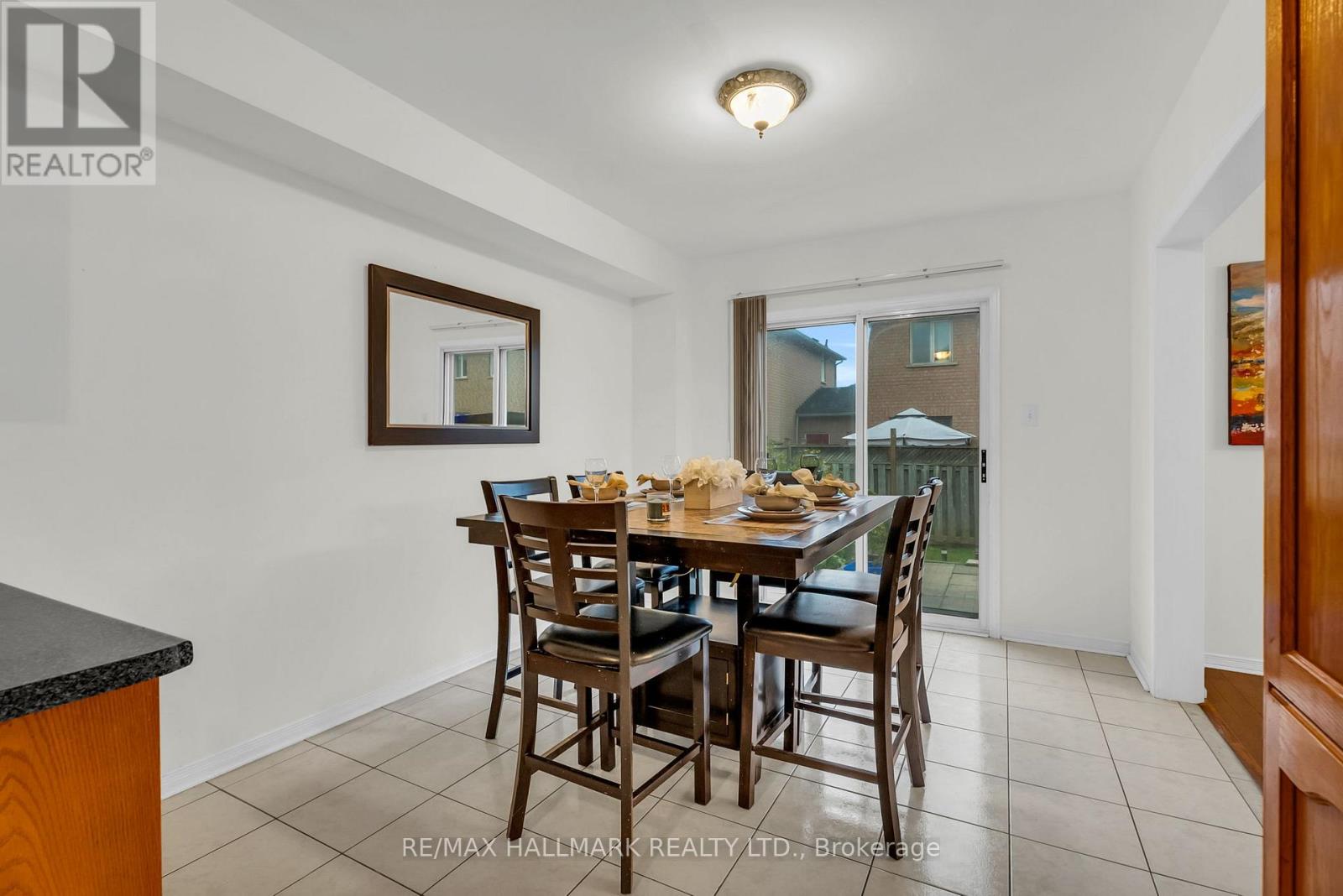 16 Pacific Wind Crescent, Brampton, Ontario  L6R 1Z9 - Photo 7 - W12529182