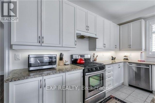 48 Intrigue Trail, Brampton, Ontario  L6X 0W9 - Photo 7 - W12529208