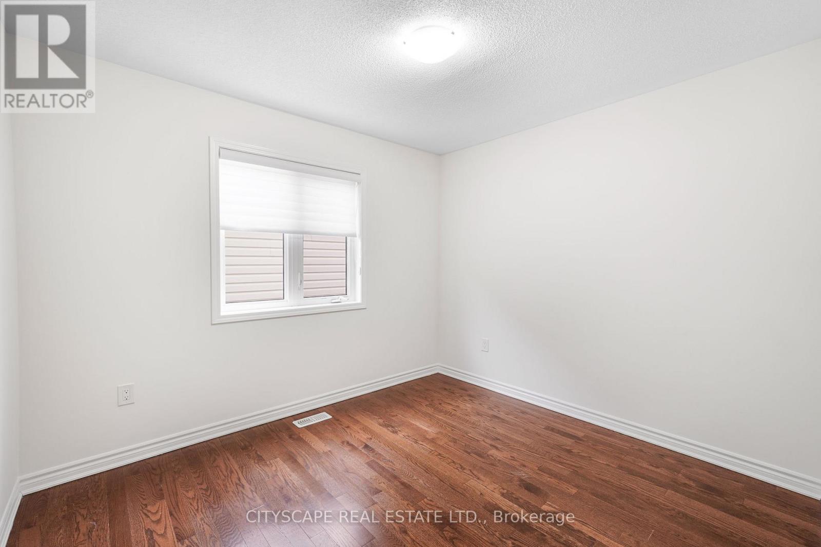 141 Hatt Court, Milton, Ontario  L9E 1G7 - Photo 23 - W12529258