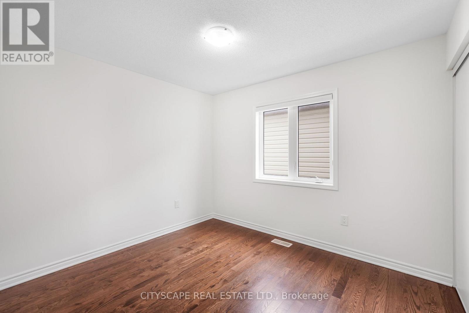 141 Hatt Court, Milton, Ontario  L9E 1G7 - Photo 25 - W12529258