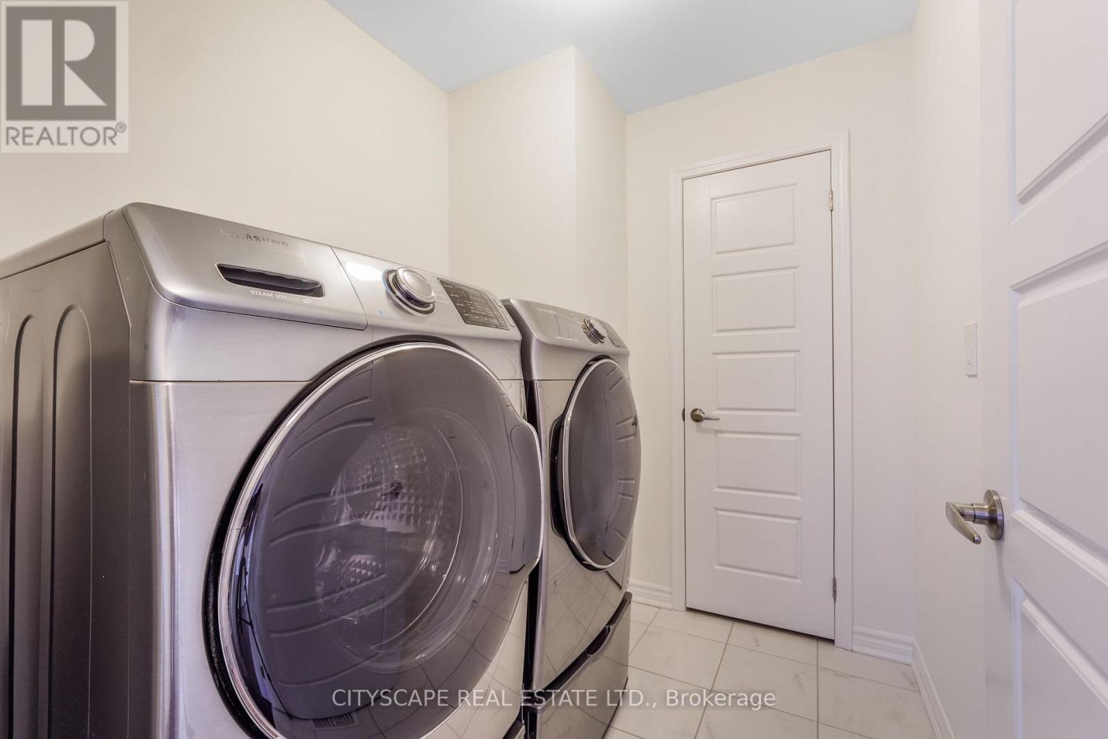 141 Hatt Court, Milton, Ontario  L9E 1G7 - Photo 37 - W12529258