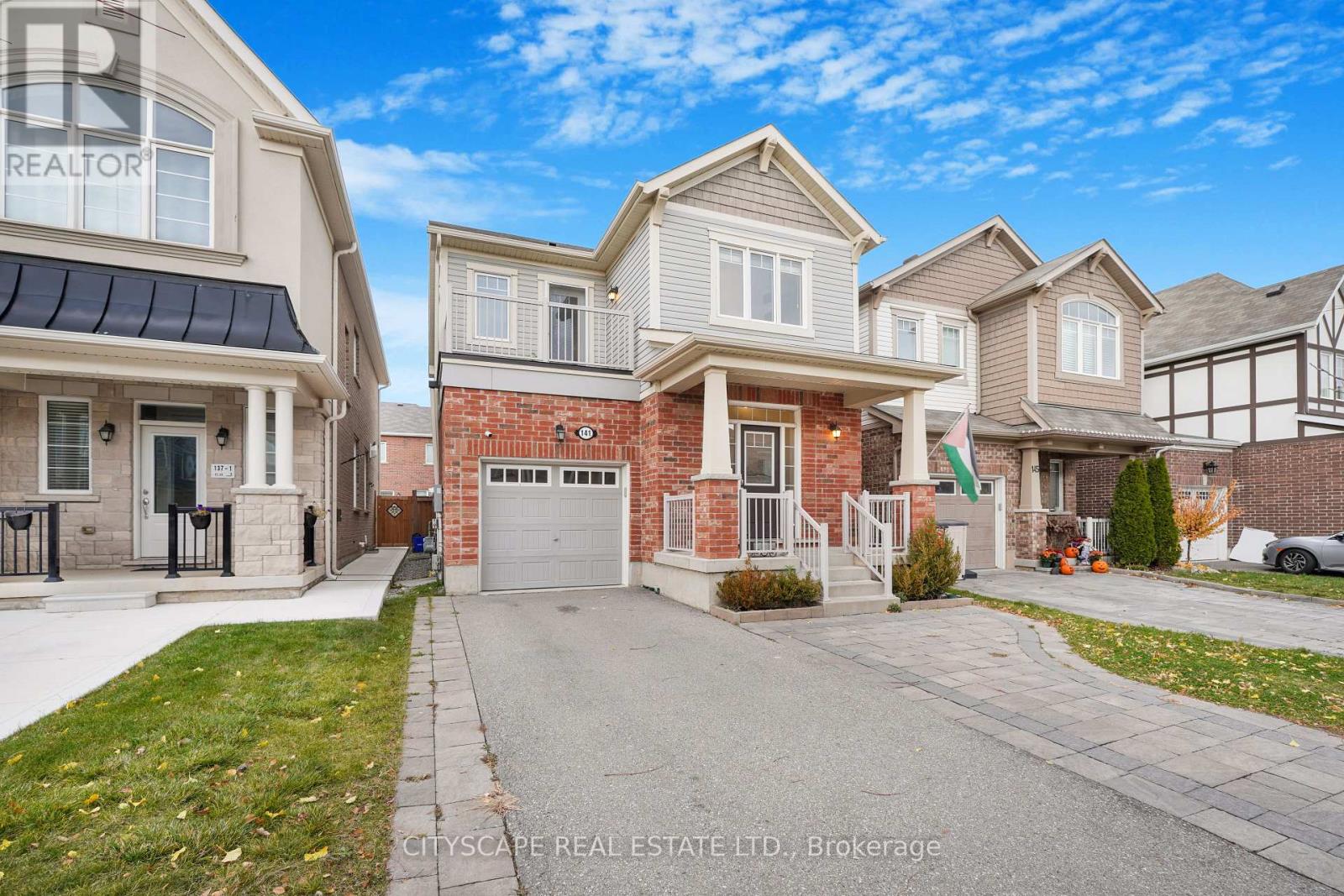 141 Hatt Court, Milton, Ontario  L9E 1G7 - Photo 4 - W12529258