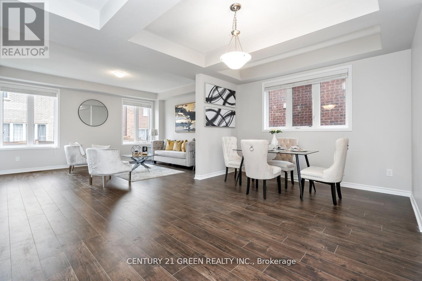 86 Leadenhall Road, Brampton, Ontario  L7A 4G2 - Photo 4 - W12529284