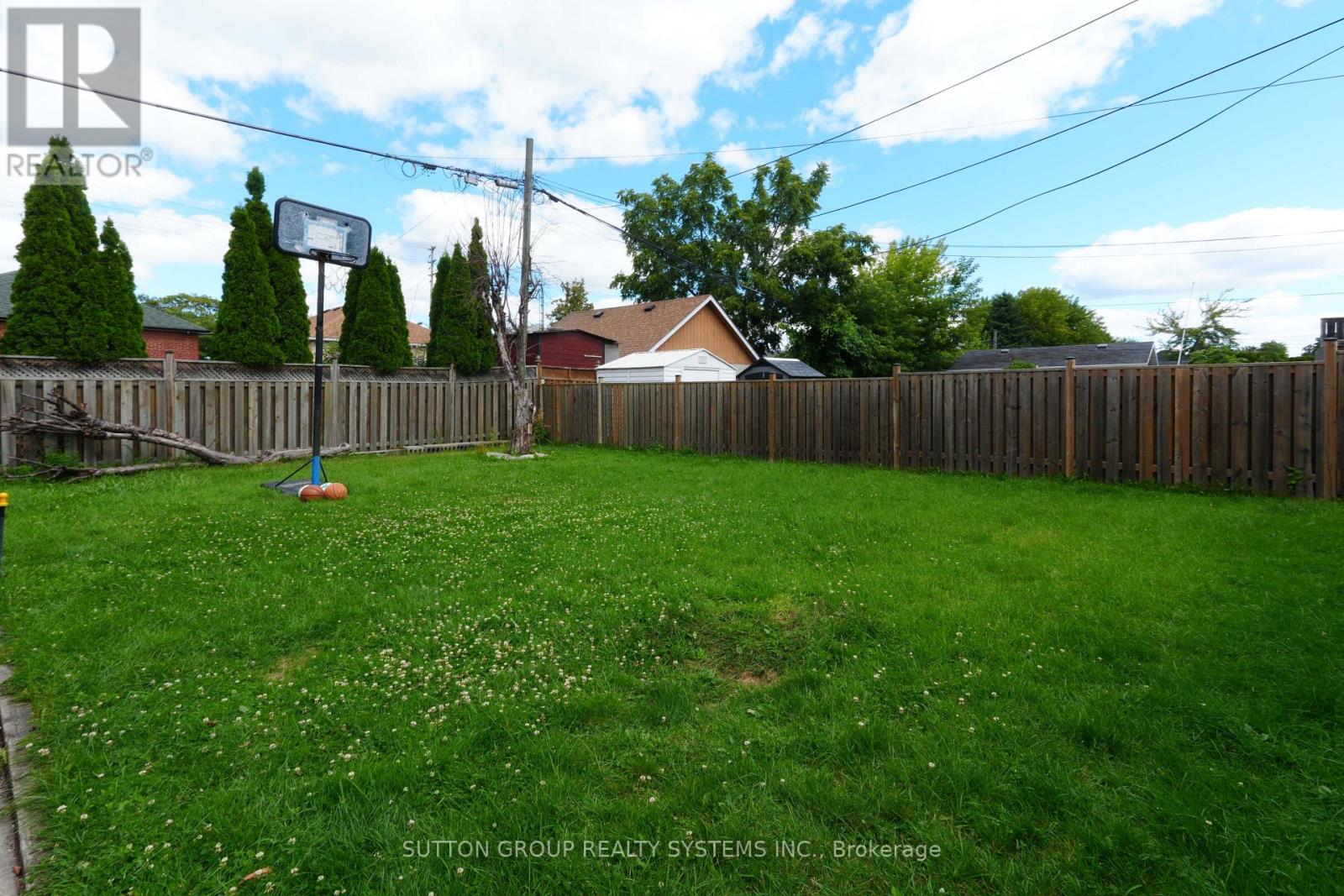 30 Silvercrest Avenue, Toronto, Ontario  M8W 2S4 - Photo 26 - W12529290