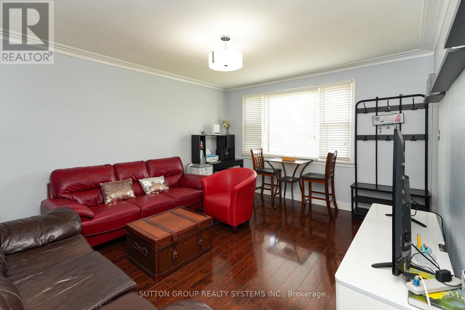 30 Silvercrest Avenue, Toronto, Ontario  M8W 2S4 - Photo 8 - W12529290