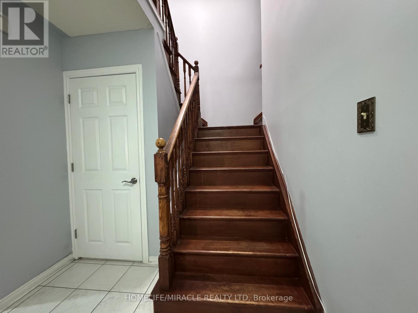 128 Jordan Drive, Orangeville, Ontario  L9W 4W4 - Photo 14 - W12529338