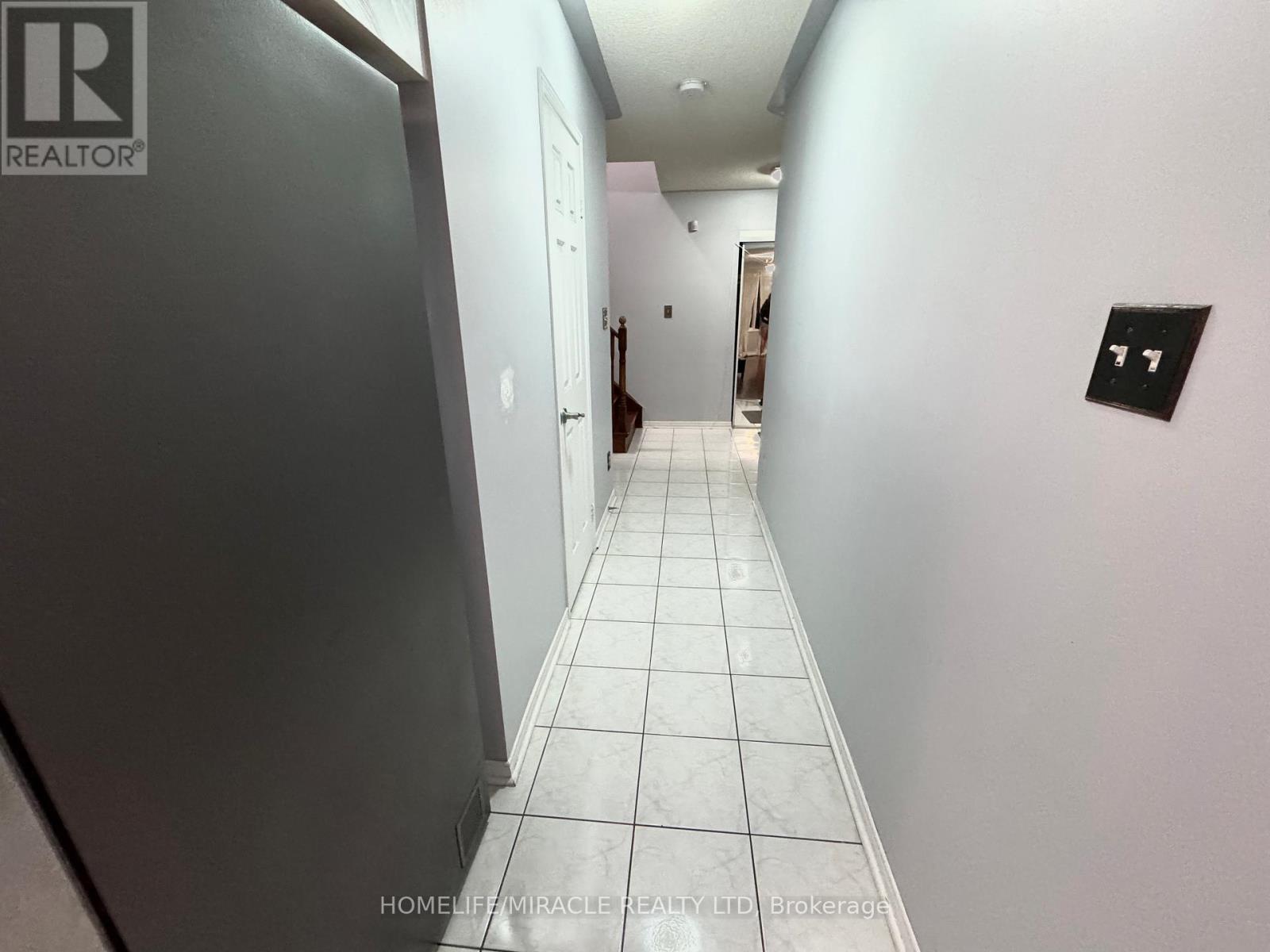 128 Jordan Drive, Orangeville, Ontario  L9W 4W4 - Photo 9 - W12529338