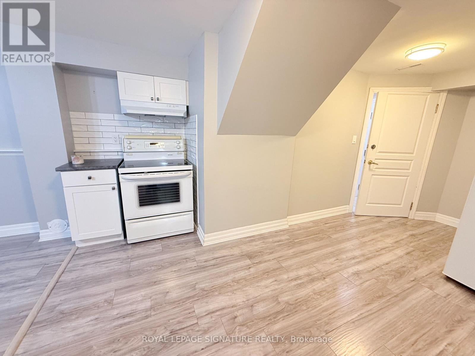 Bsmt - 28 Huntley Court, Brampton, Ontario  L6Z 1X8 - Photo 8 - W12529346