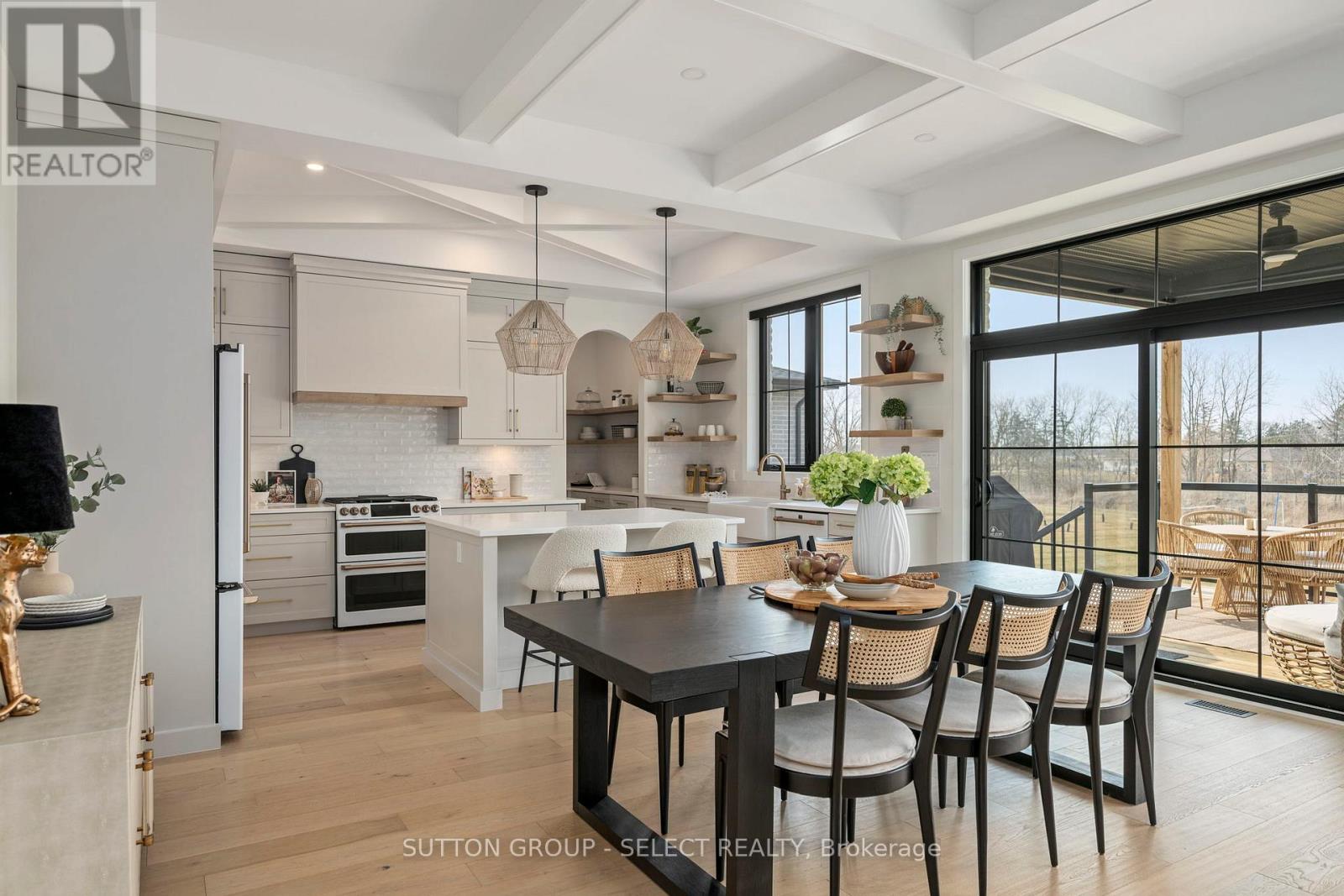 40 Royal Crescent, Southwold, Ontario  N5P 0G5 - Photo 17 - X12529424