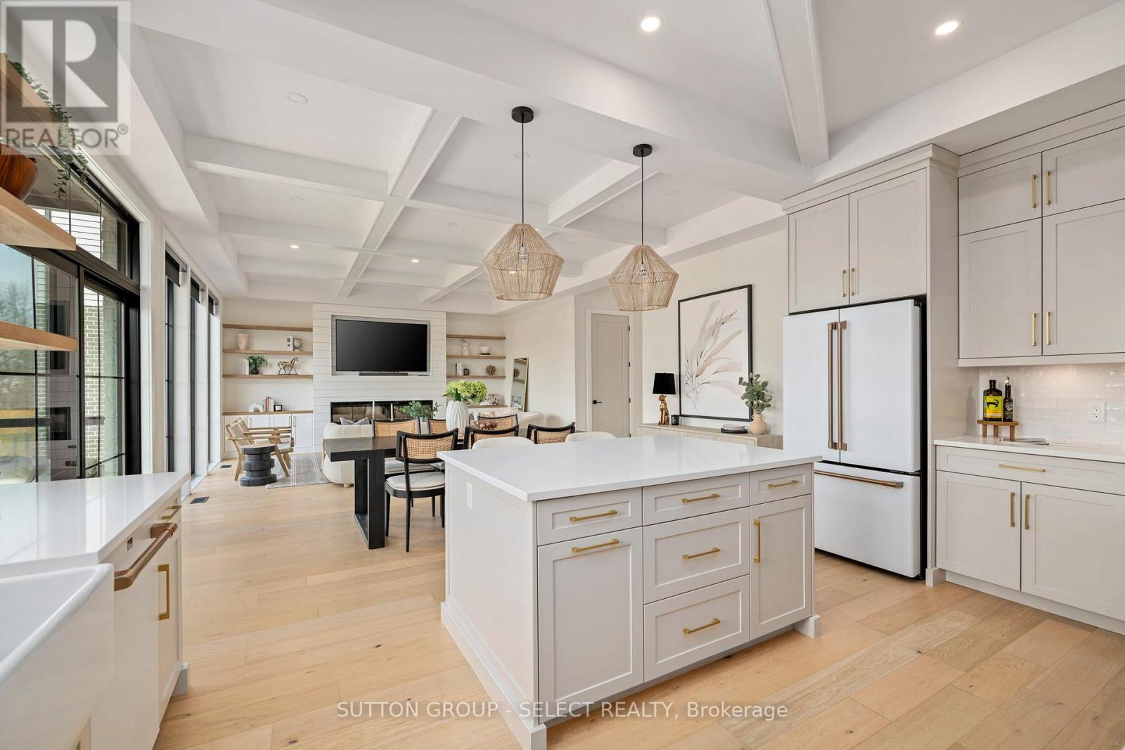 40 Royal Crescent, Southwold, Ontario  N5P 0G5 - Photo 20 - X12529424