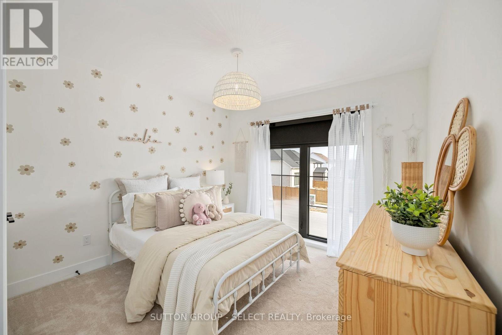 40 Royal Crescent, Southwold, Ontario  N5P 0G5 - Photo 36 - X12529424