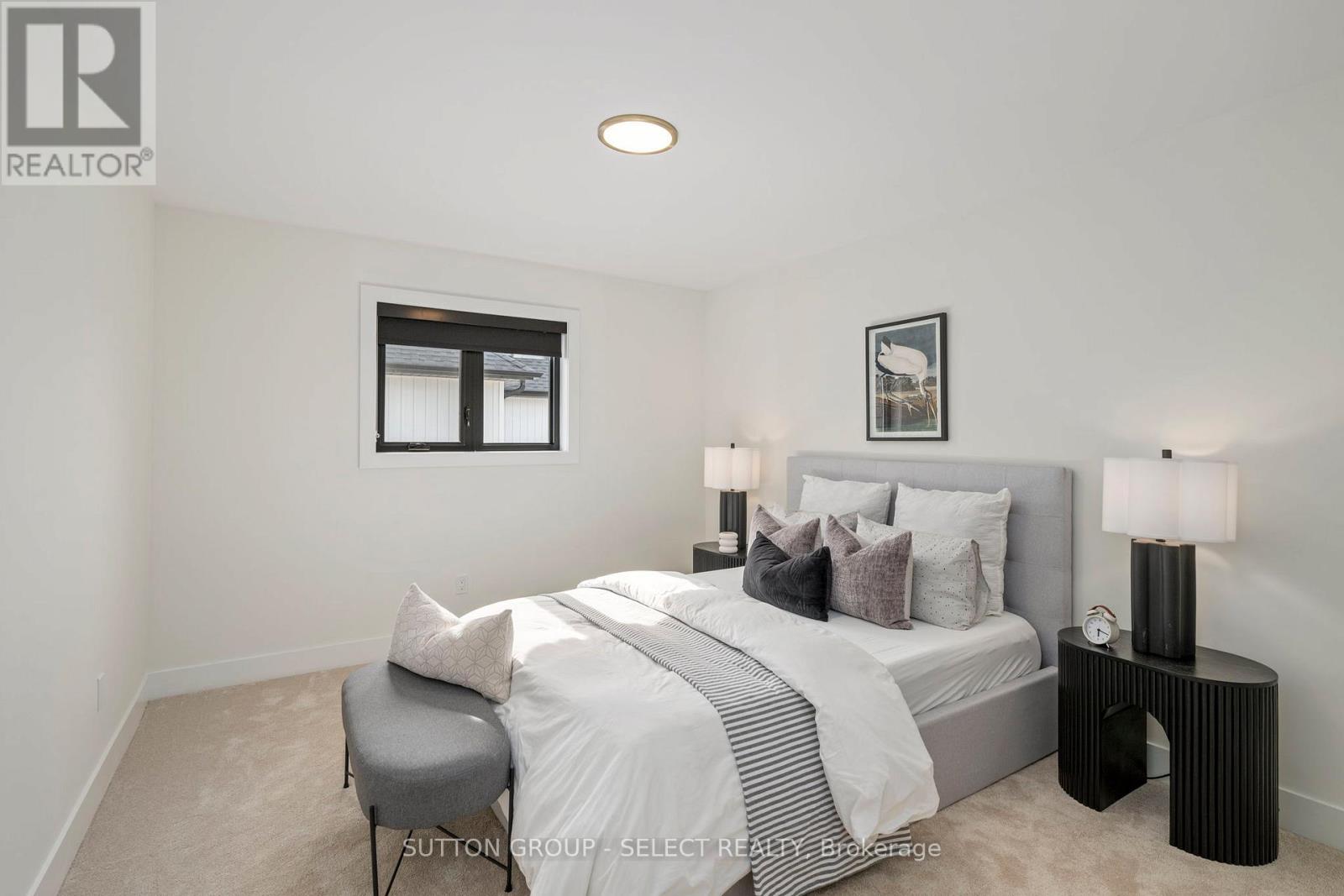 40 Royal Crescent, Southwold, Ontario  N5P 0G5 - Photo 39 - X12529424