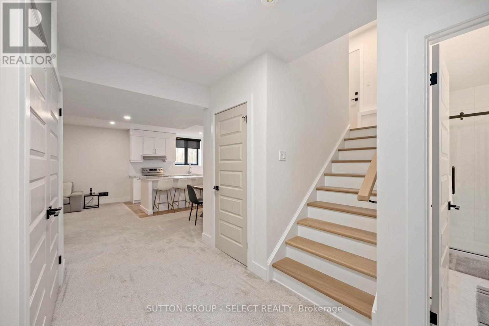 40 Royal Crescent, Southwold, Ontario  N5P 0G5 - Photo 42 - X12529424