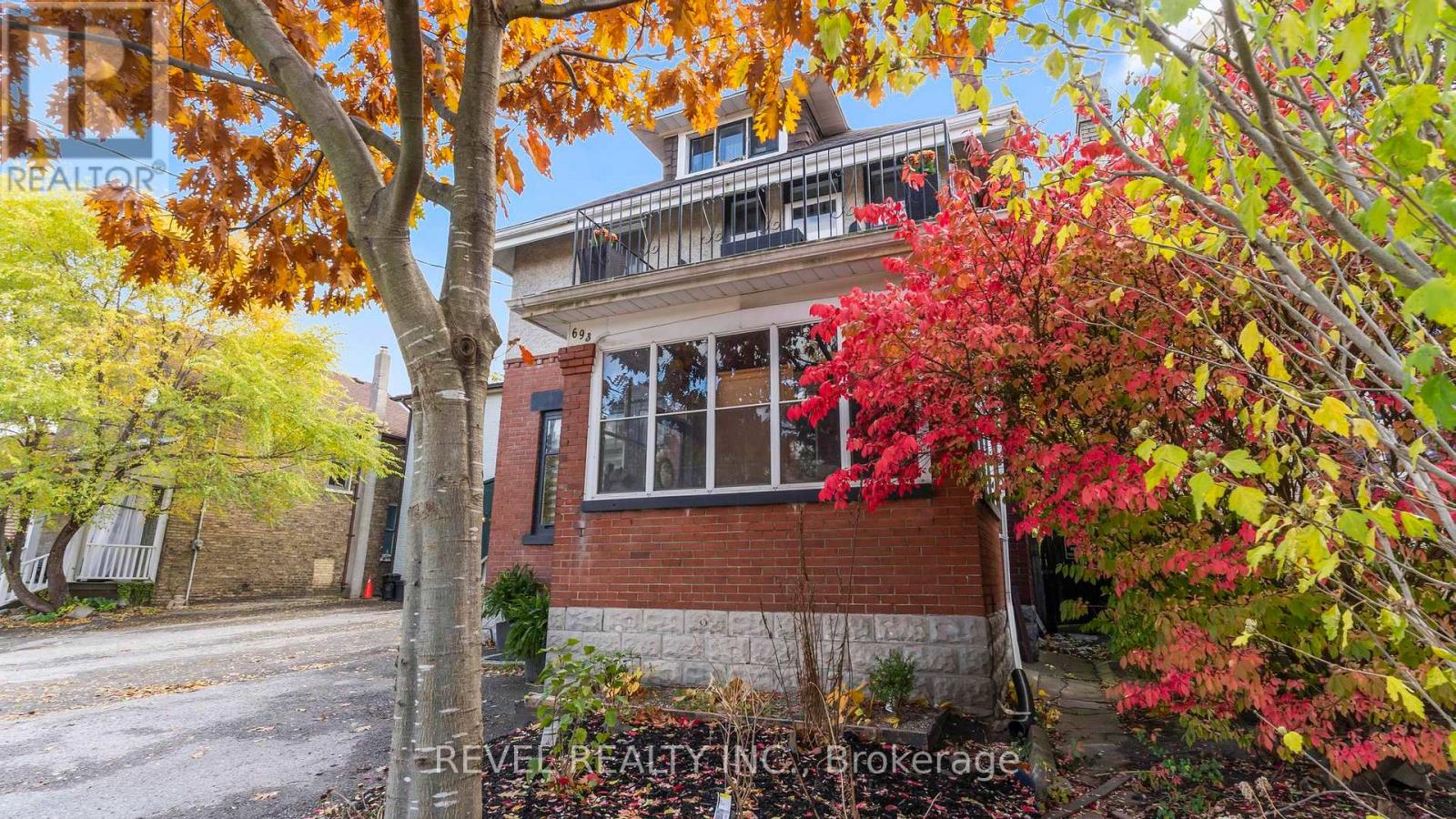 693 Queens Avenue, London East, Ontario  N5W 3H4 - Photo 3 - X12529462