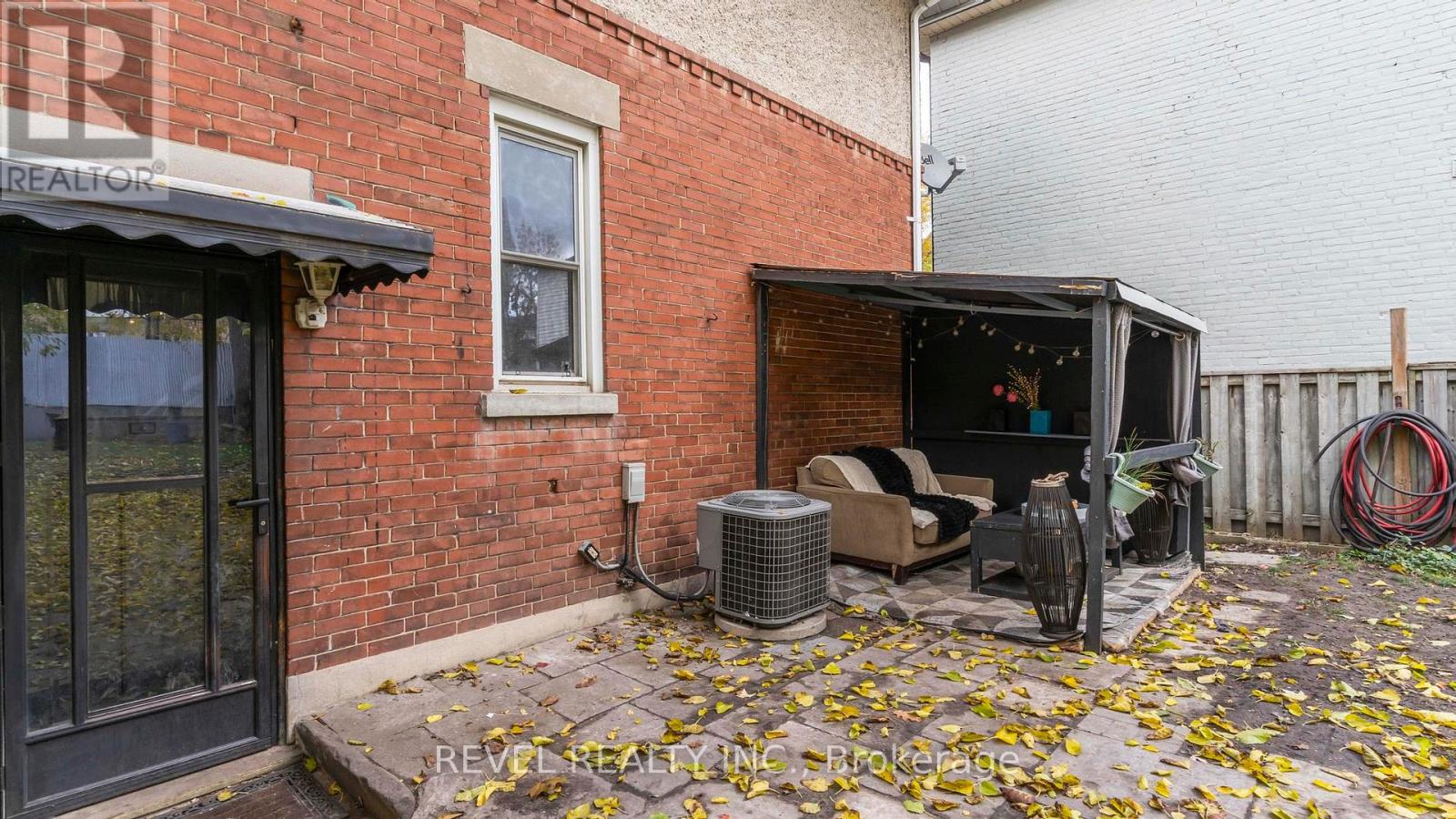 693 Queens Avenue, London East, Ontario  N5W 3H4 - Photo 39 - X12529462