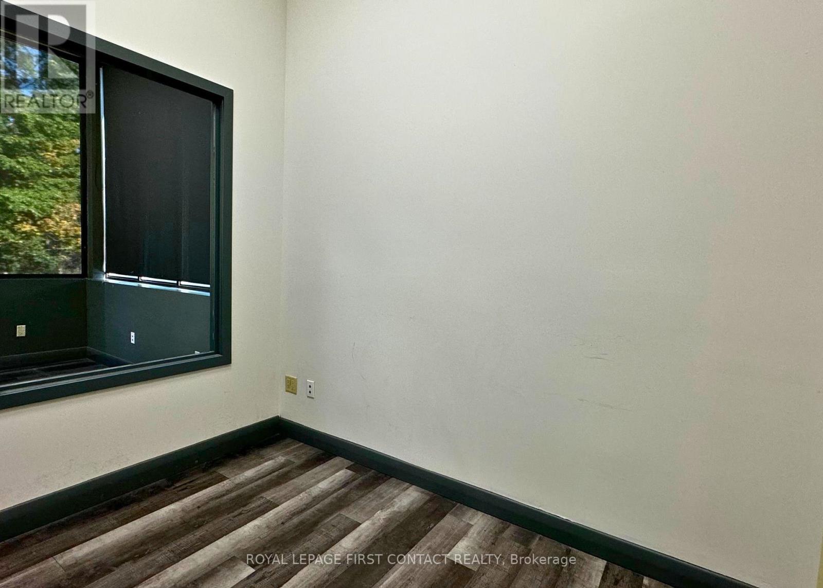 102 - 135 Bayfield Street, Barrie, Ontario  L4M 3B3 - Photo 22 - S12235542