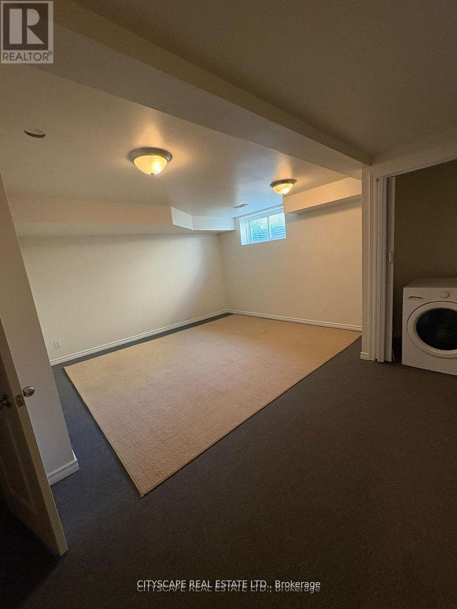 11 - 10 Dufferin Street, Norwich, Ontario  N0J 1P0 - Photo 22 - X12529192