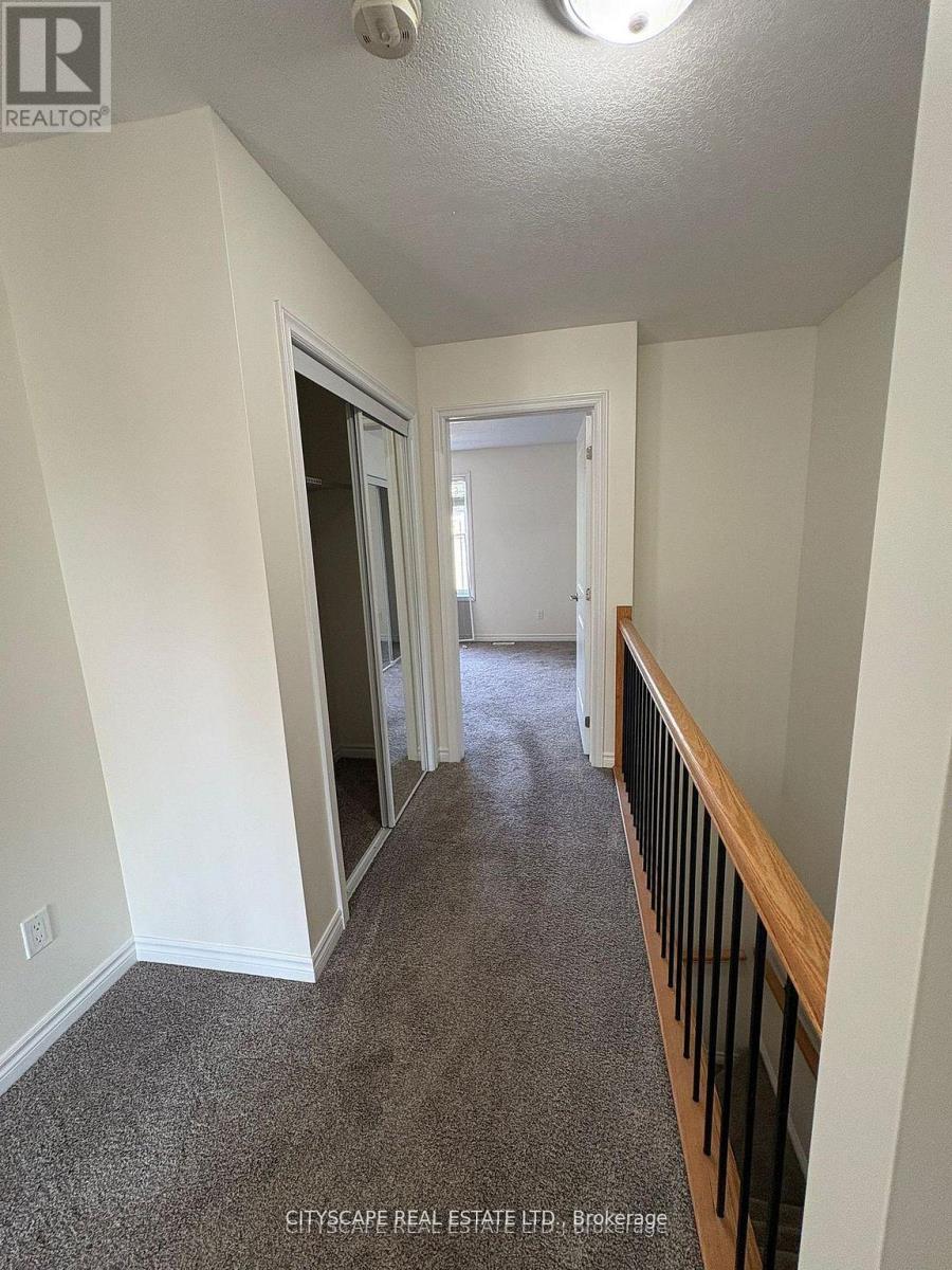 11 - 10 Dufferin Street, Norwich, Ontario  N0J 1P0 - Photo 4 - X12529192