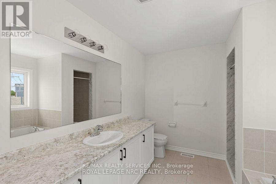 106 Palace Street, Thorold, Ontario  L2V 0N3 - Photo 12 - X12529220