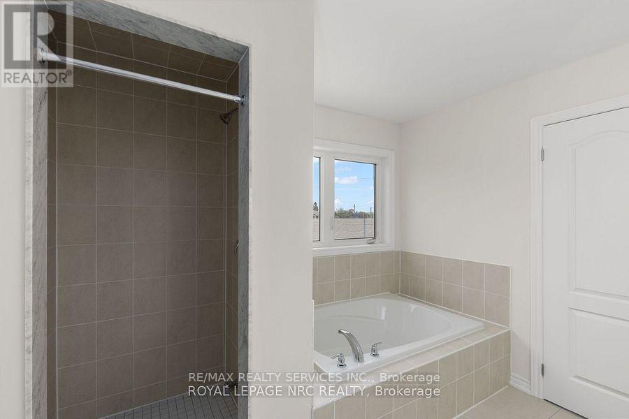 106 Palace Street, Thorold, Ontario  L2V 0N3 - Photo 13 - X12529220