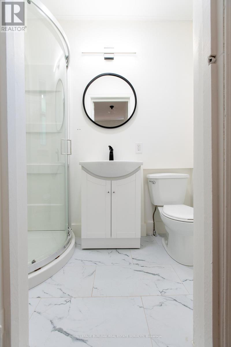 49 Province Street S, Hamilton, Ontario  L8K 2K7 - Photo 15 - X12529244