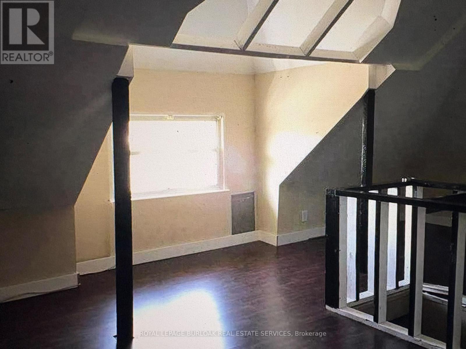 49 Province Street S, Hamilton, Ontario  L8K 2K7 - Photo 31 - X12529244