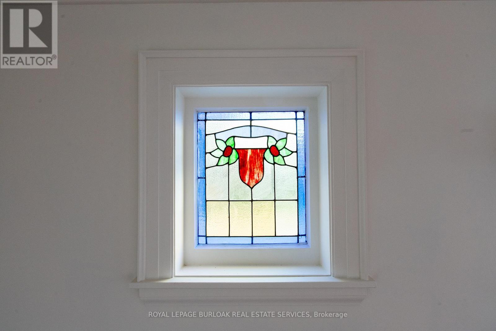 49 Province Street S, Hamilton, Ontario  L8K 2K7 - Photo 5 - X12529244