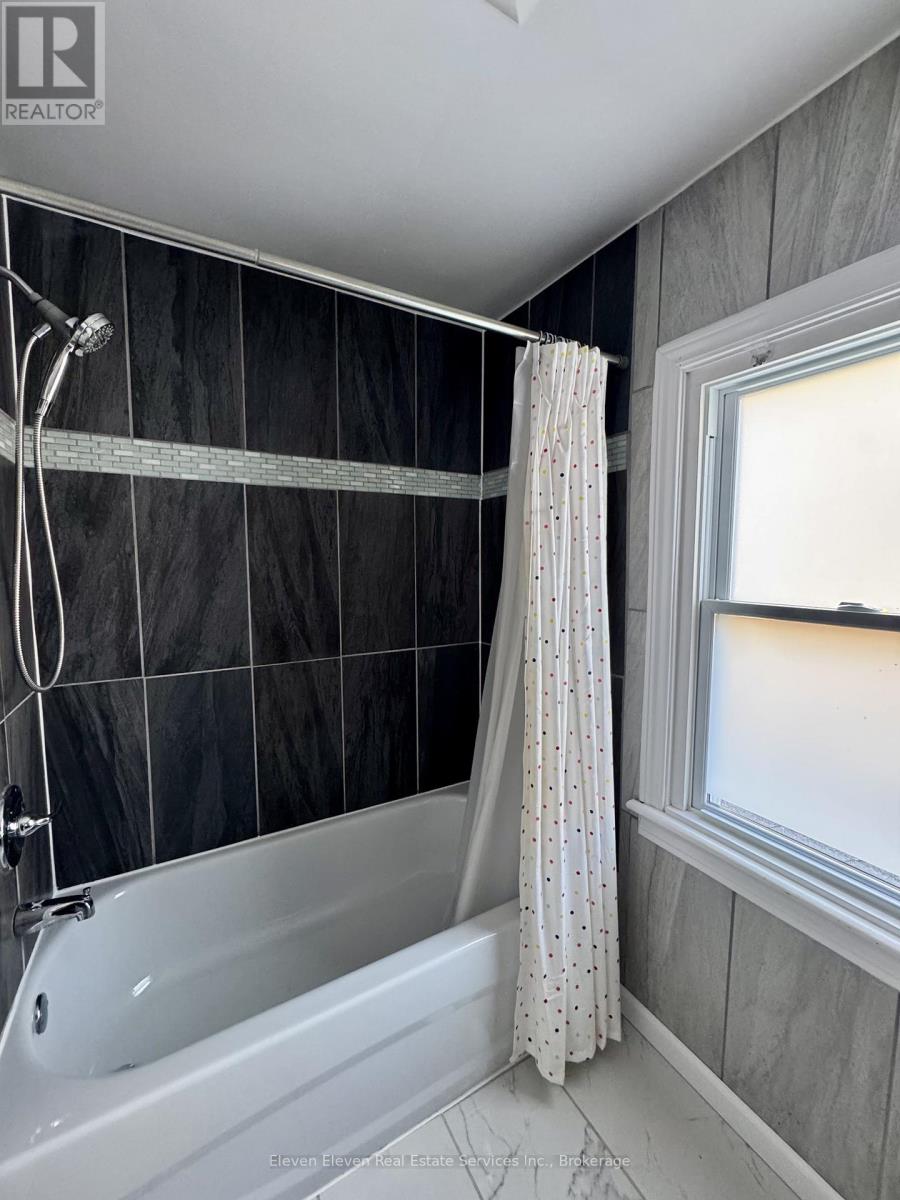 119 First Avenue, Welland, Ontario  L3C 1Y1 - Photo 15 - X12529288