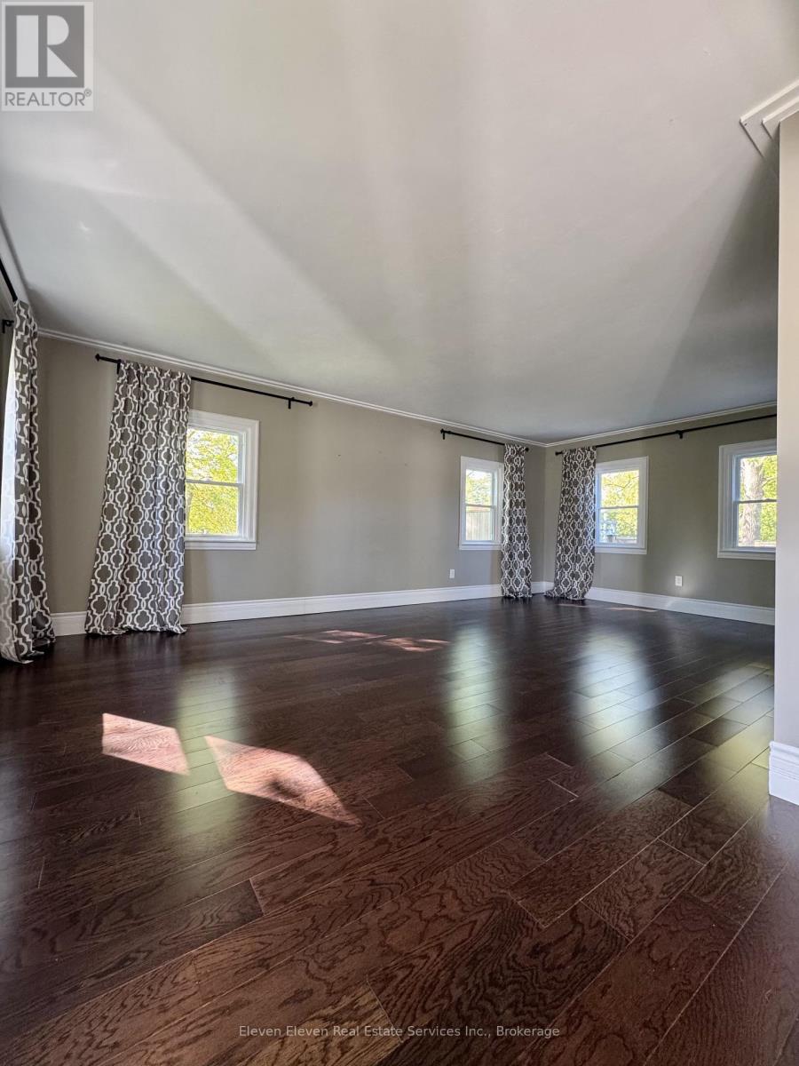 119 First Avenue, Welland, Ontario  L3C 1Y1 - Photo 6 - X12529288