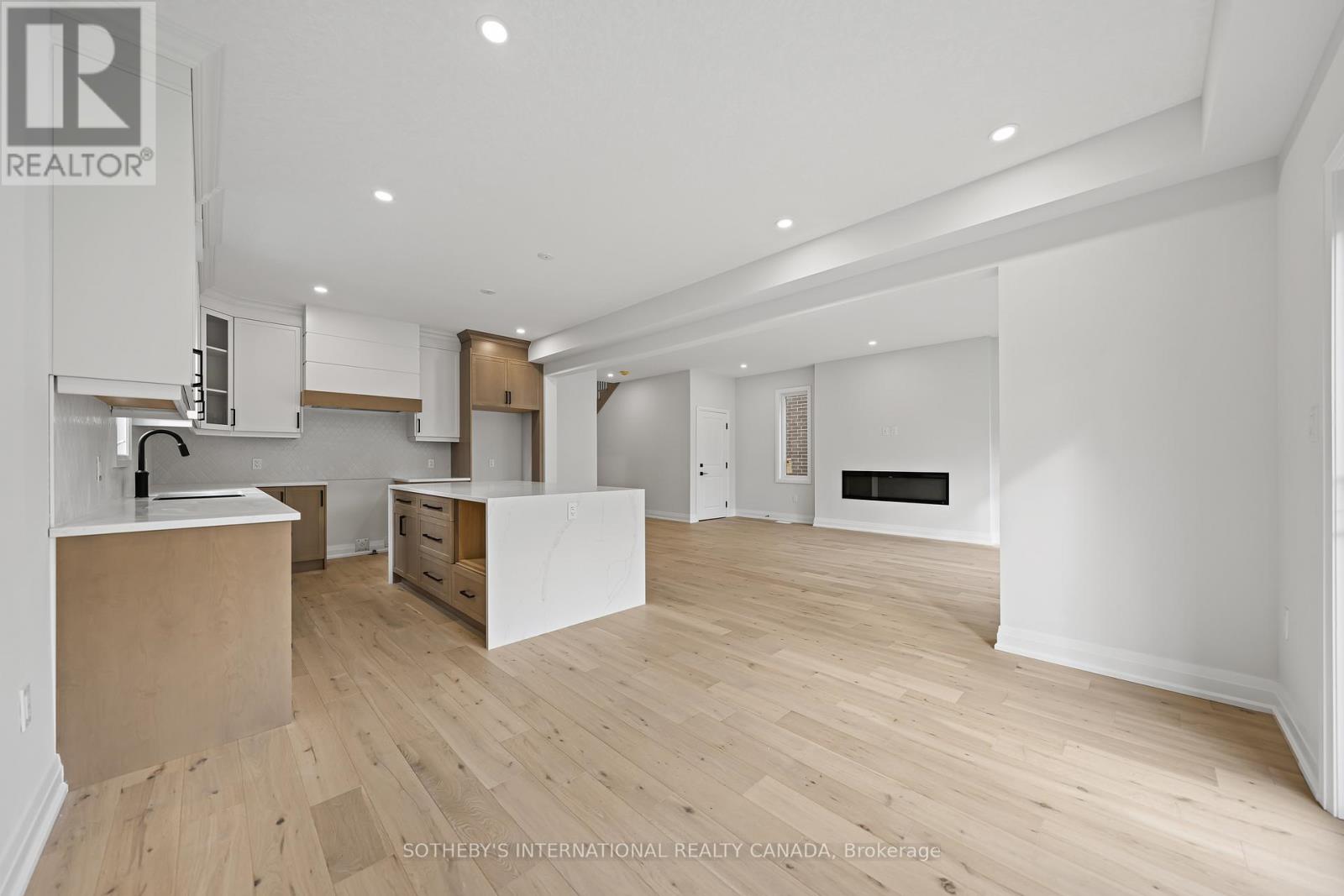 297 Ottawa Street N, Kitchener, Ontario  N2H 3K9 - Photo 10 - X12529316