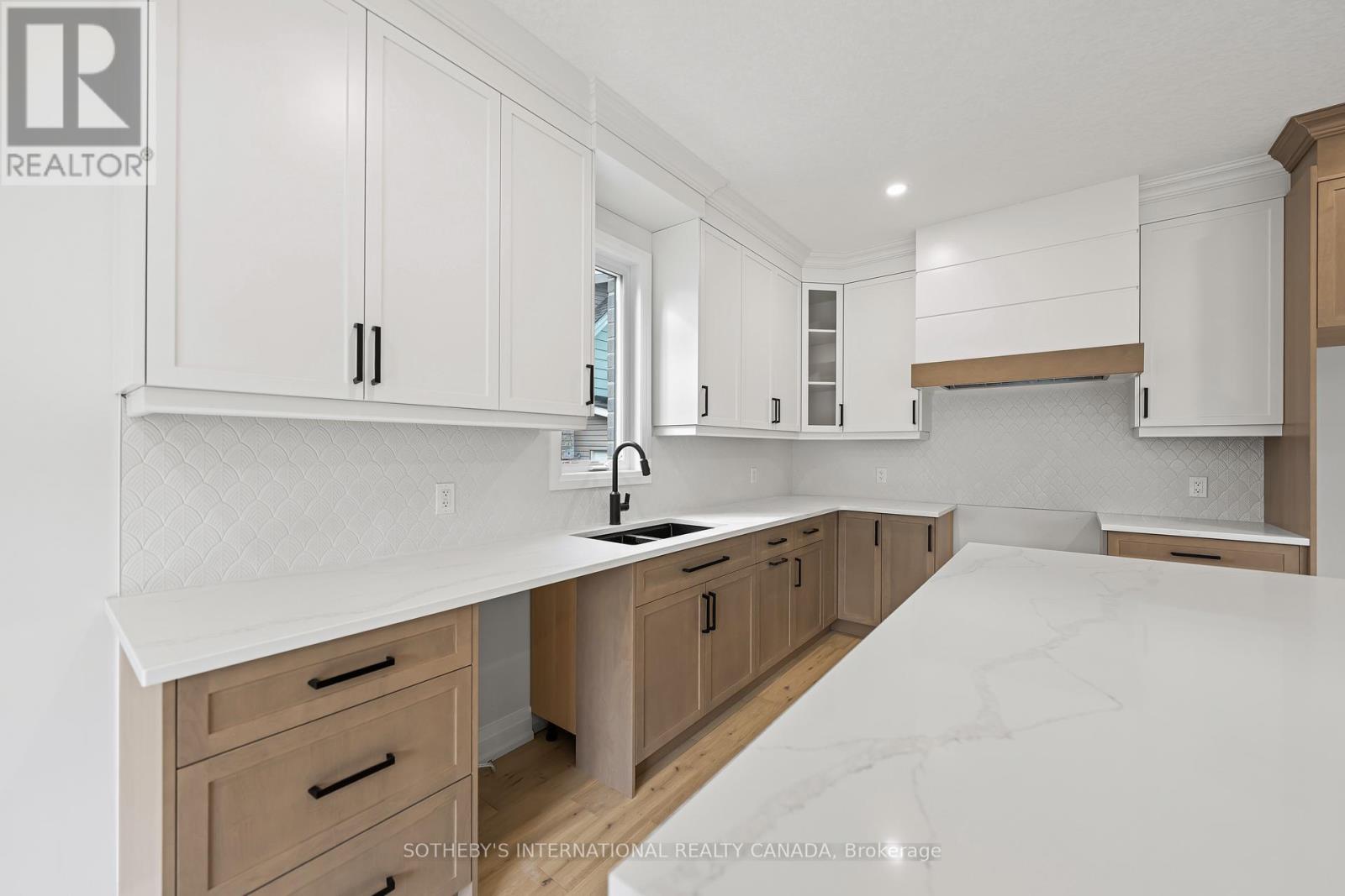 297 Ottawa Street N, Kitchener, Ontario  N2H 3K9 - Photo 13 - X12529316