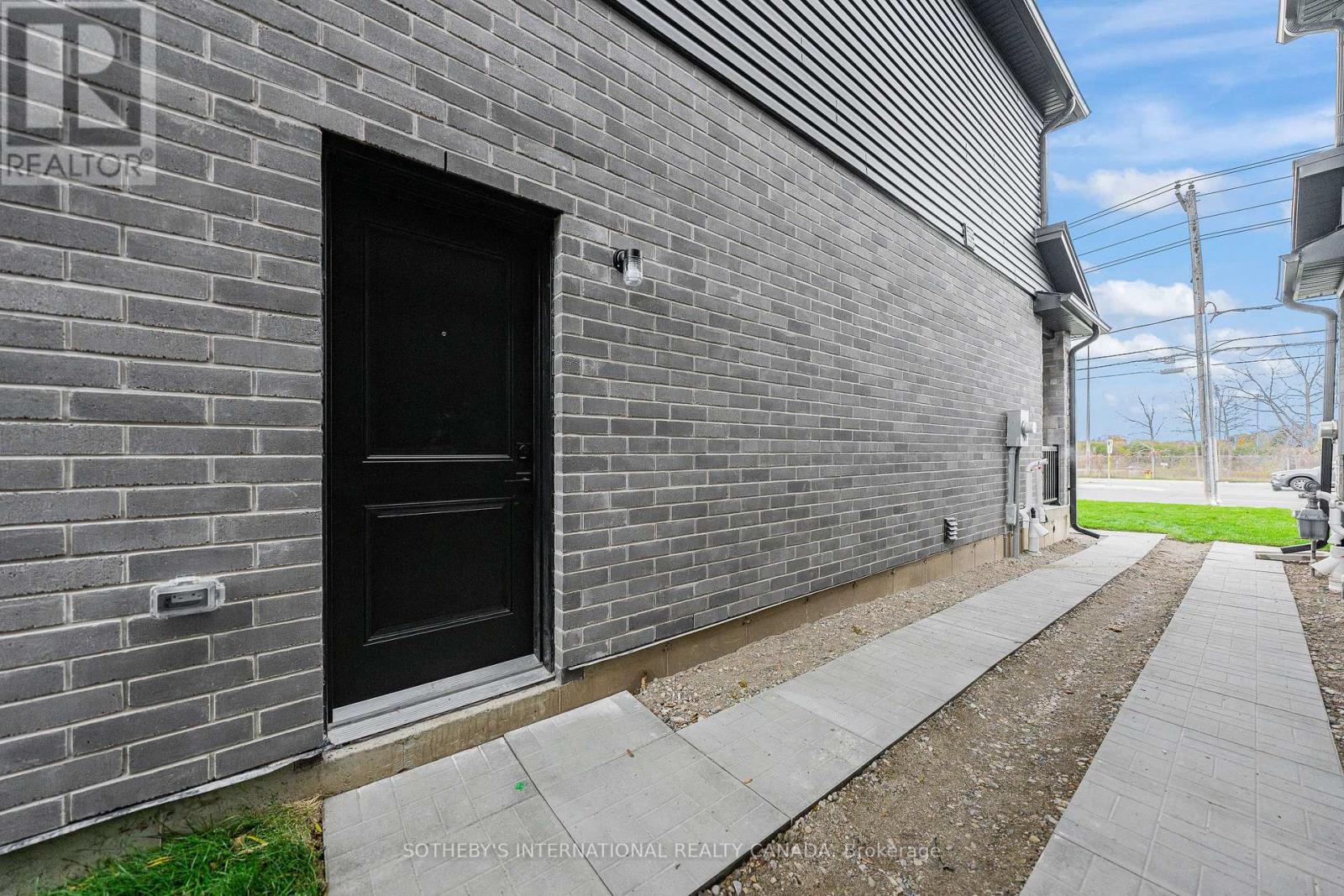 297 Ottawa Street N, Kitchener, Ontario  N2H 3K9 - Photo 45 - X12529316