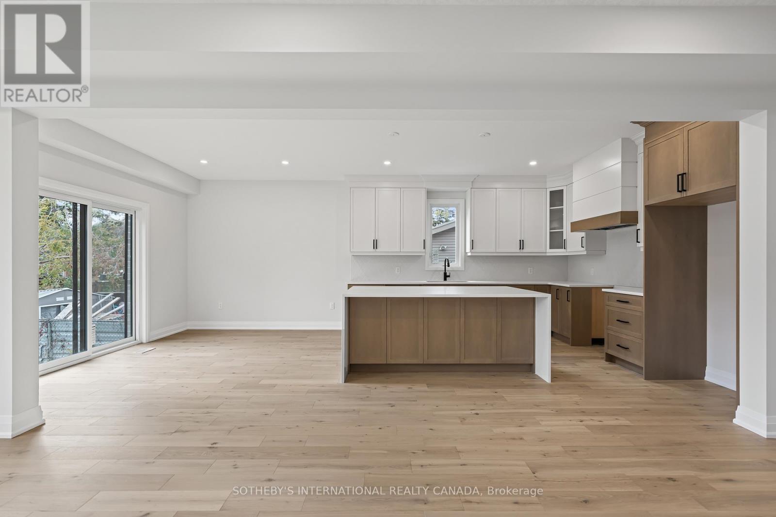 297 Ottawa Street N, Kitchener, Ontario  N2H 3K9 - Photo 8 - X12529316