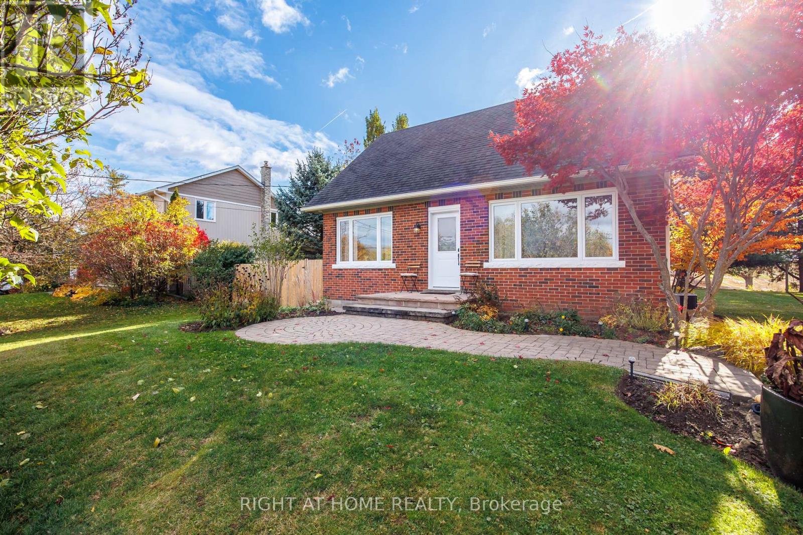 1140 Second Concession W, Hamilton, Ontario  L9H 5E2 - Photo 2 - X12529334