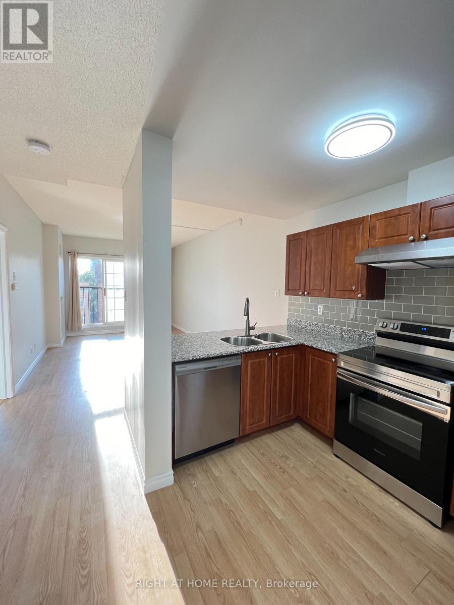 403 - 135 James Street S, Hamilton, Ontario  L8P 2Z6 - Photo 2 - X12529350