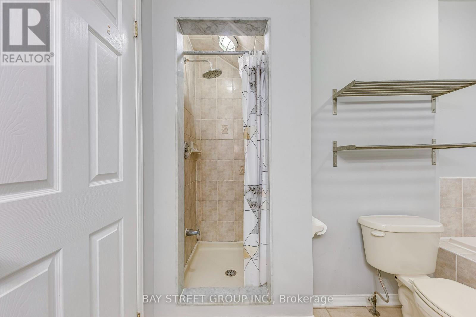 102 - 5260 Mcfarren Boulevard, Mississauga, Ontario  L5M 7J3 - Photo 34 - W12488338