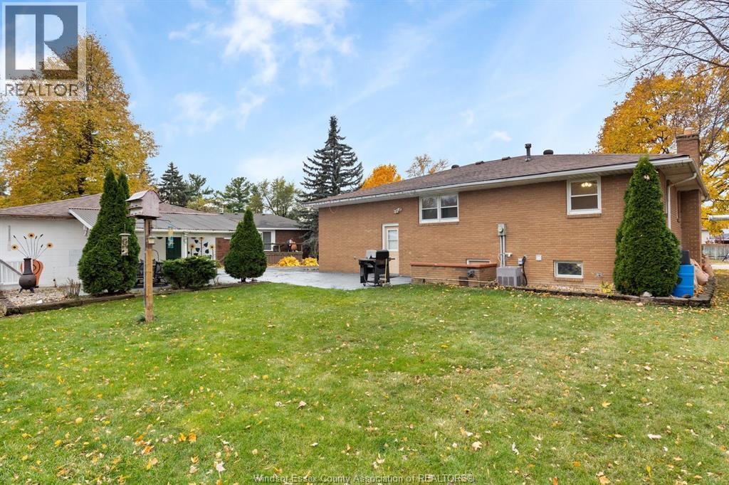 34 Spring Court, Amherstburg, Ontario  N9V 3A9 - Photo 3 - 25028439