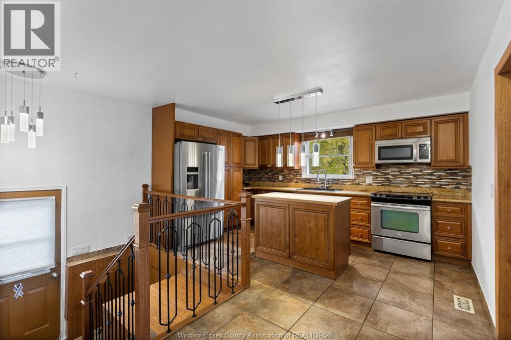 34 Spring Court, Amherstburg, Ontario  N9V 3A9 - Photo 8 - 25028439