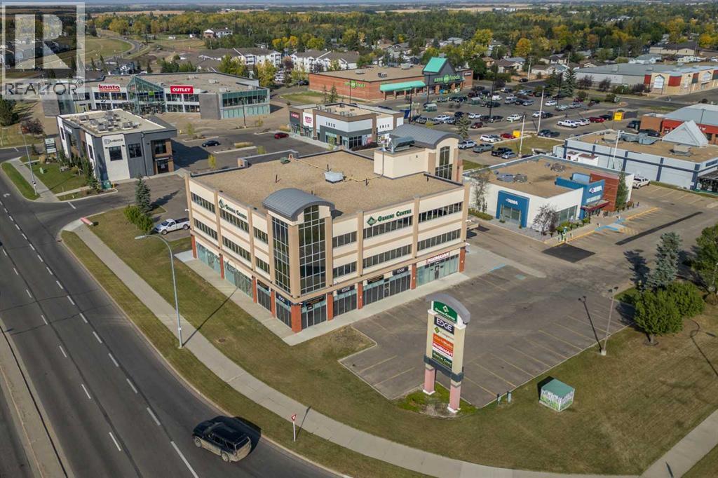 6708 48 Avenue, Camrose, Alberta  T4V 4S3 - Photo 2 - A2258132