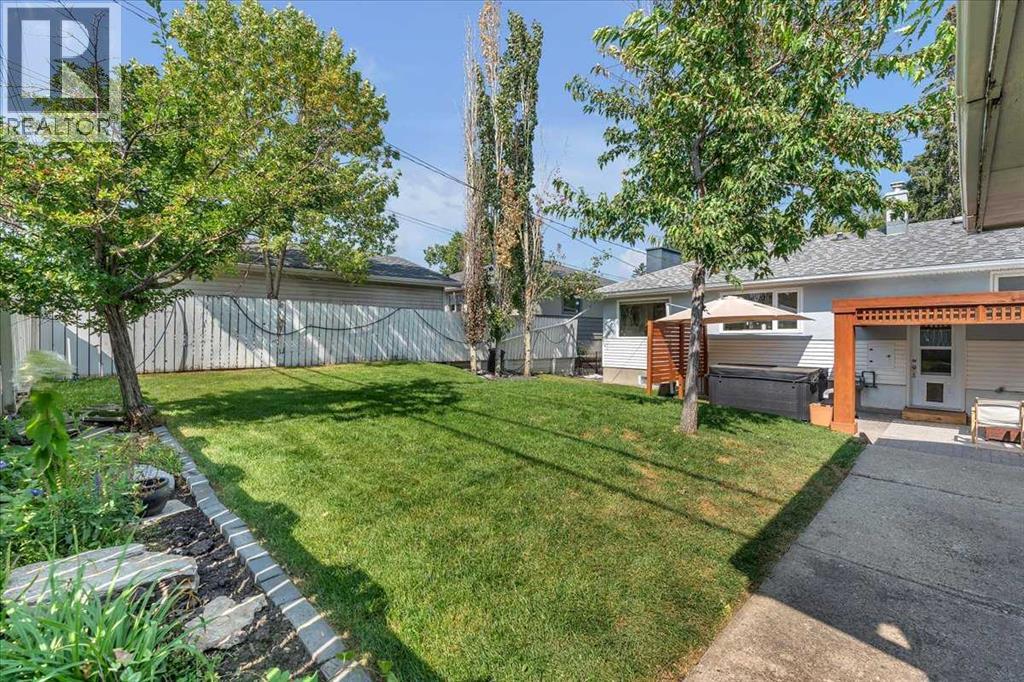 85 Warwick Drive Sw, Calgary, Alberta  T3C 2R5 - Photo 39 - A2254403