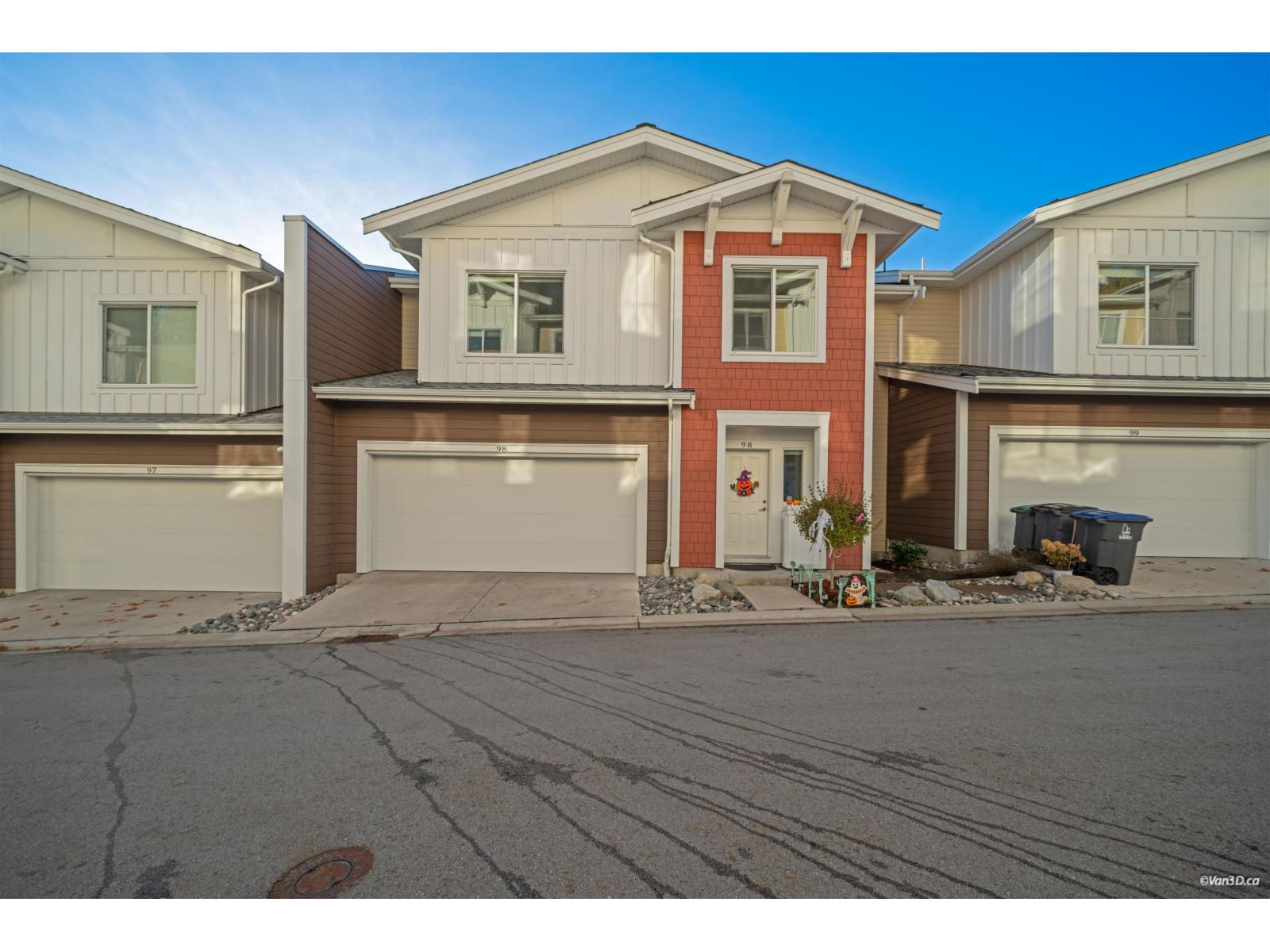 98 16561 17A AVENUE, Surrey, British Columbia