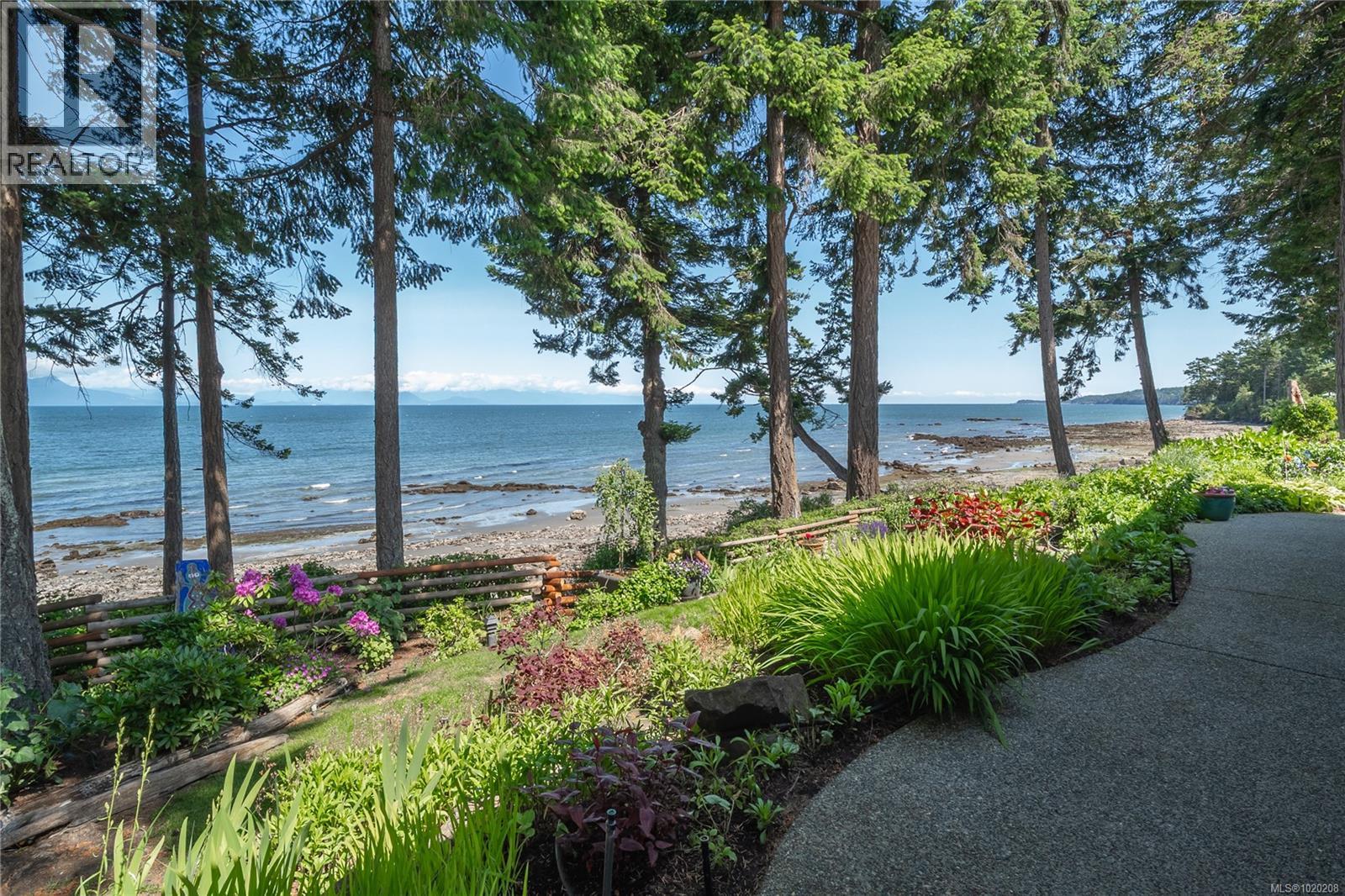 1664 Queequeg Trnabt, Gabriola Island, British Columbia