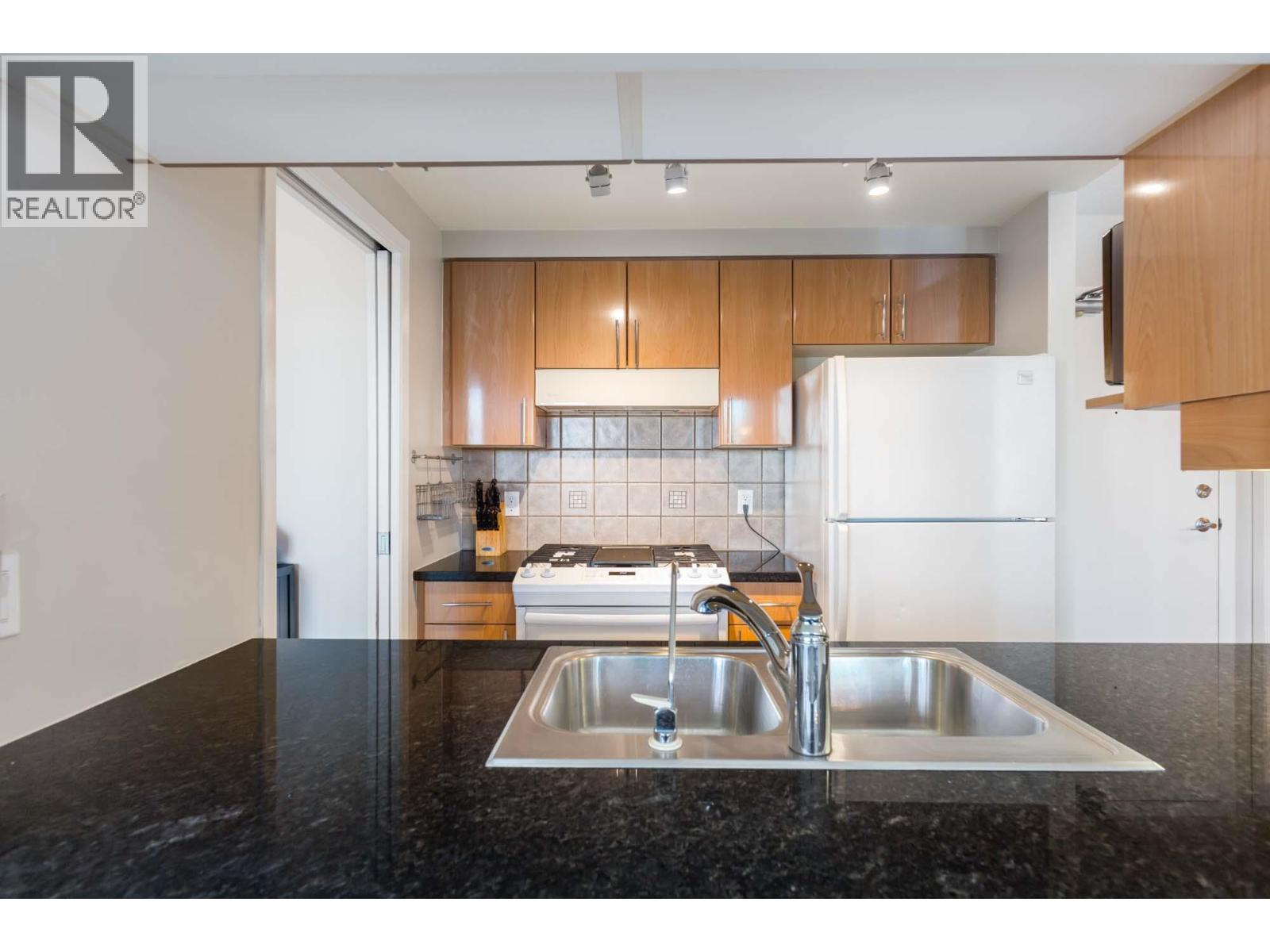 2907 193 Aquarius Mews, Vancouver, British Columbia  V6Z 2Z2 - Photo 10 - R3066081