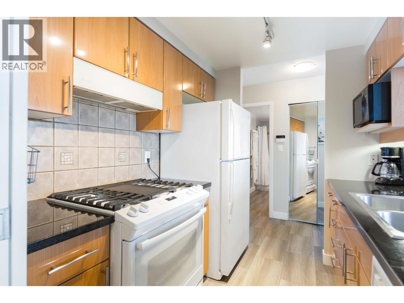 2907 193 Aquarius Mews, Vancouver, British Columbia  V6Z 2Z2 - Photo 14 - R3066081