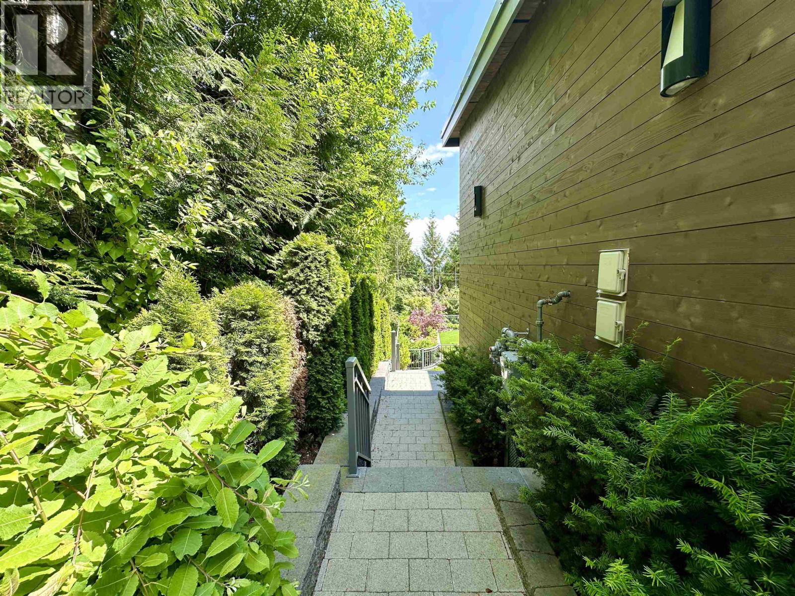 660 St Andrews Road, Vancouver, British Columbia  V7S 1V6 - Photo 15 - R3066082