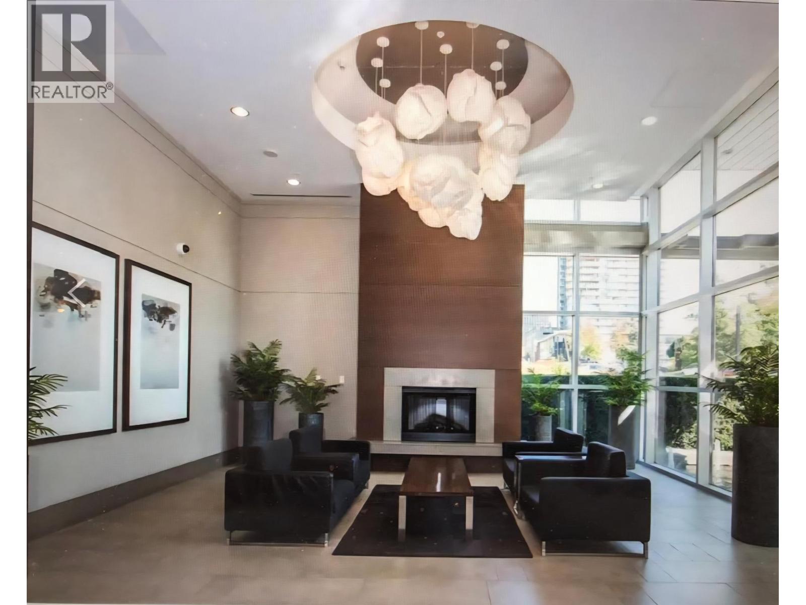 304 158 W 13TH STREET, north vancouver, British Columbia