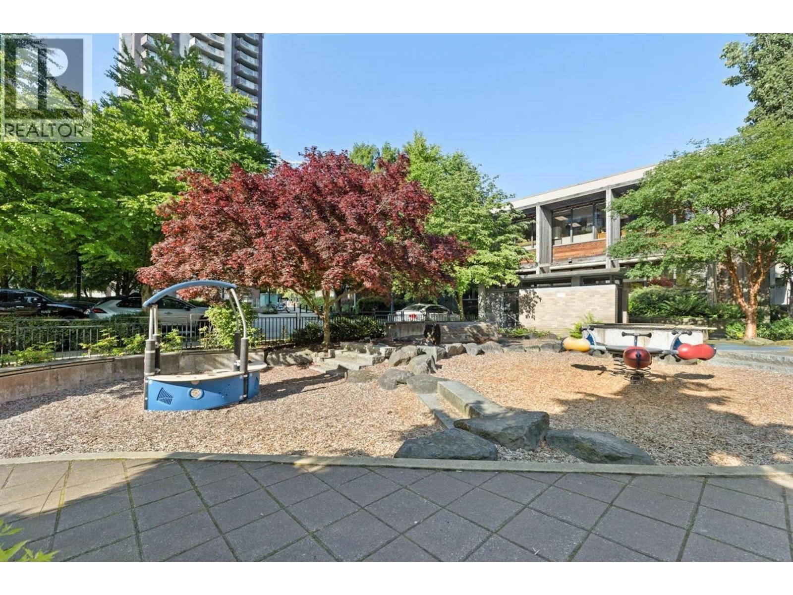 304 158 W 13th Street, North Vancouver, British Columbia  V7M 0A7 - Photo 11 - R3066118