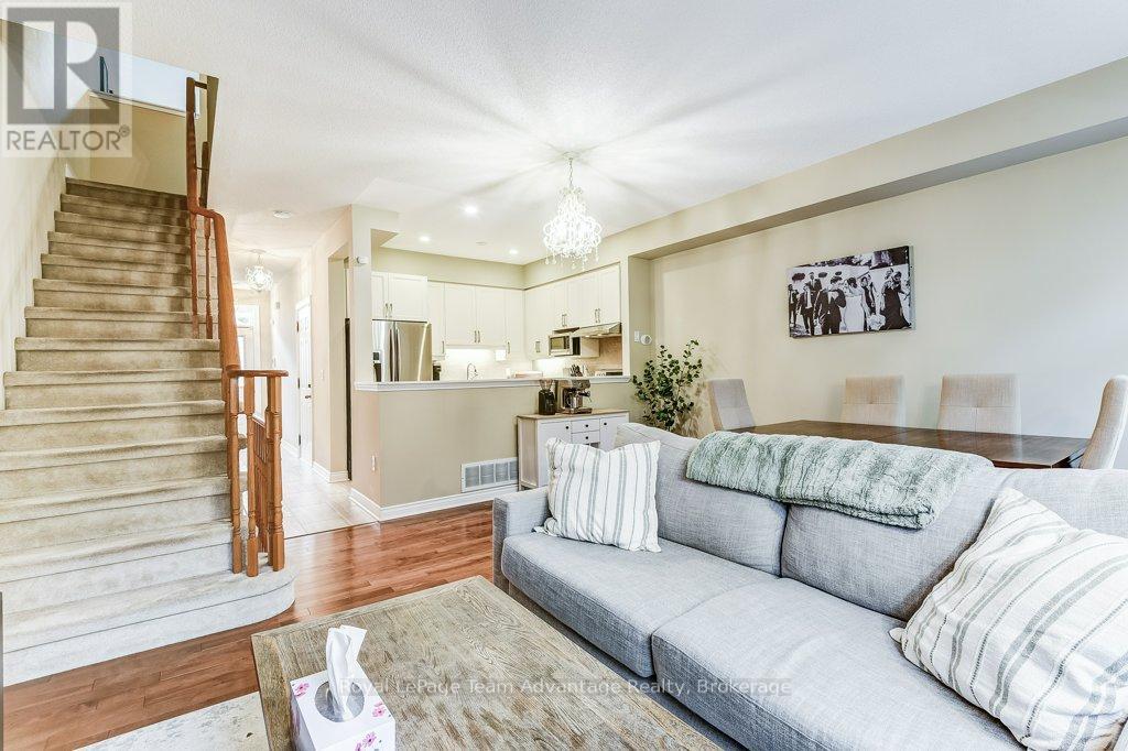 929 Creekfront Way, Newmarket, Ontario  L3Y 8T4 - Photo 17 - N12528992