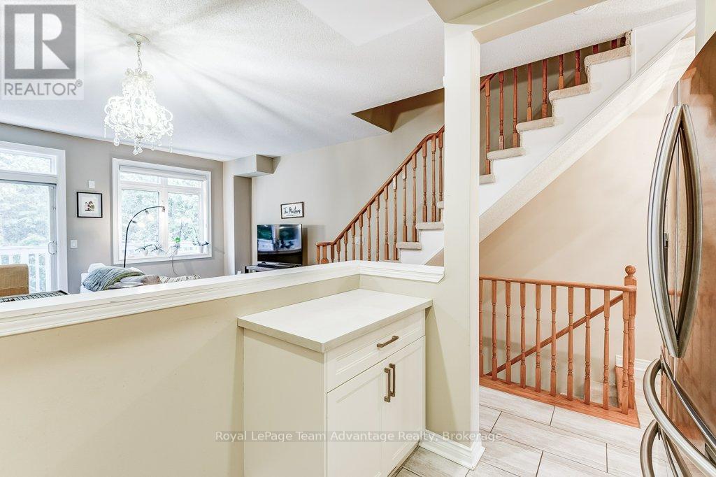 929 Creekfront Way, Newmarket, Ontario  L3Y 8T4 - Photo 13 - N12528992